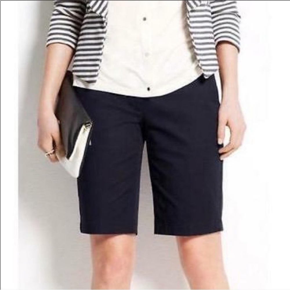 NEW Ann Taylor Margo Soft Black Stretch Bermuda Shorts Sleek Classic Fit Size 12